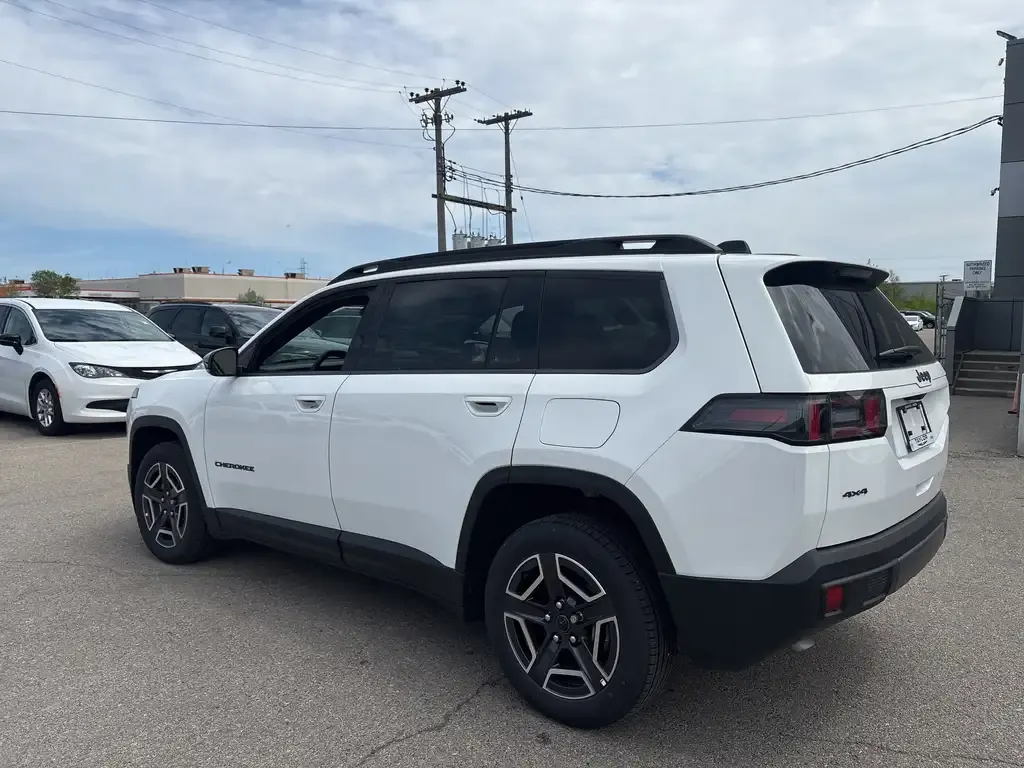Jeep Cherokee 2026 photo 4