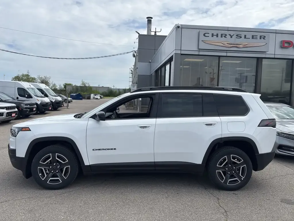 Jeep Cherokee 2026 photo 3