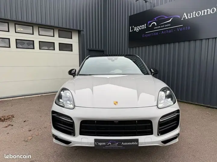 Porsche Cayenne 2021 photo 2