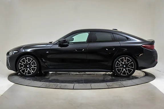 BMW I4 2026 photo 2