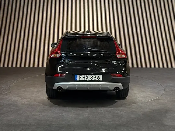 Volvo V40 Cross Country 2018 photo 5