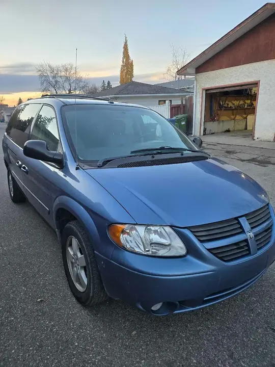 Dodge Grand Caravan 2007 photo 2