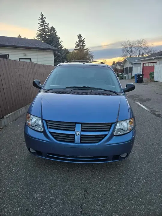 Dodge Grand Caravan 2007 photo 3