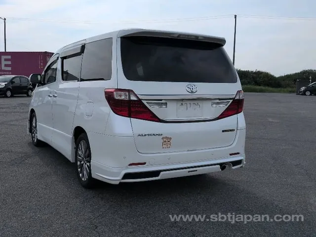Toyota Alphard 2014 photo 3