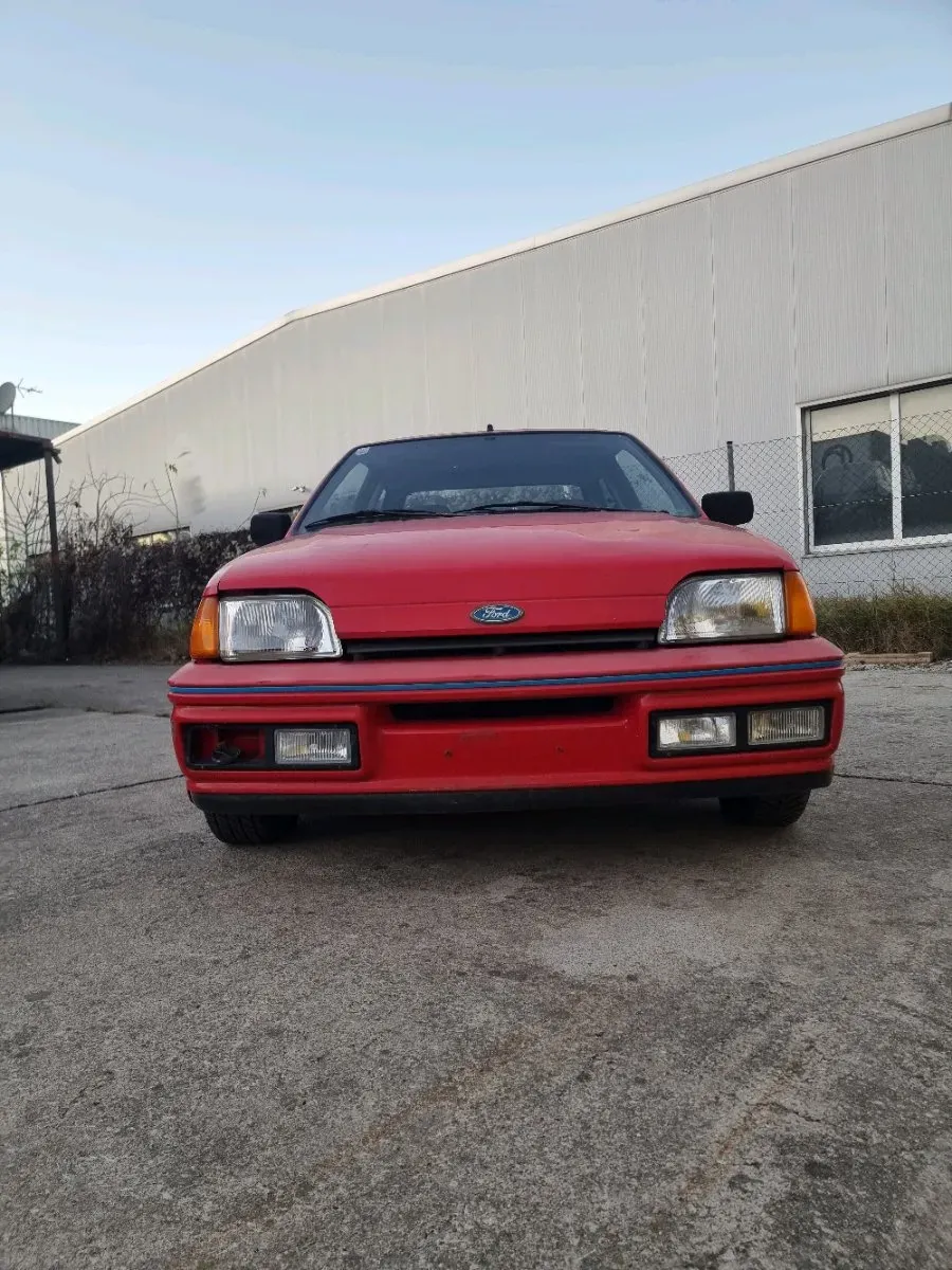 Ford Fiesta 1989 photo 3