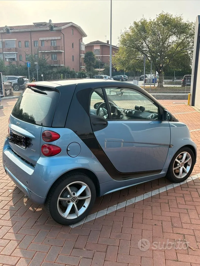 Smart Fortwo 2011 photo 4