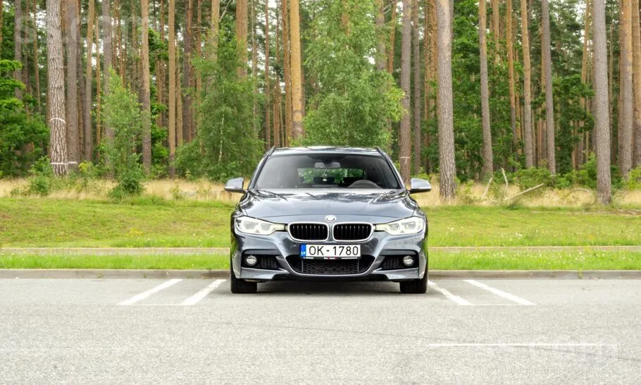 BMW 320D 2019 photo 3