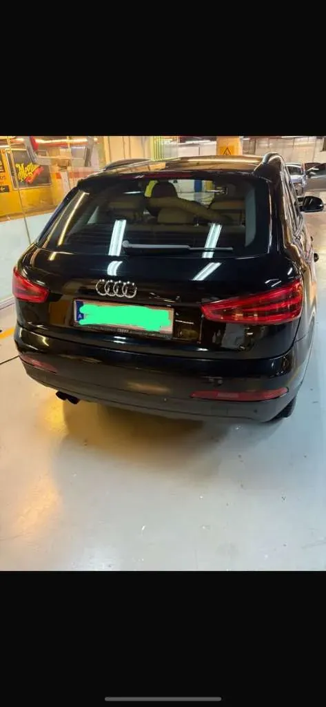 Audi Q3 2012 photo 2