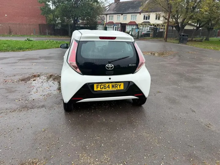 Toyota Aygo 2014 photo 4