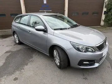 Peugeot 308 2019 photo 2