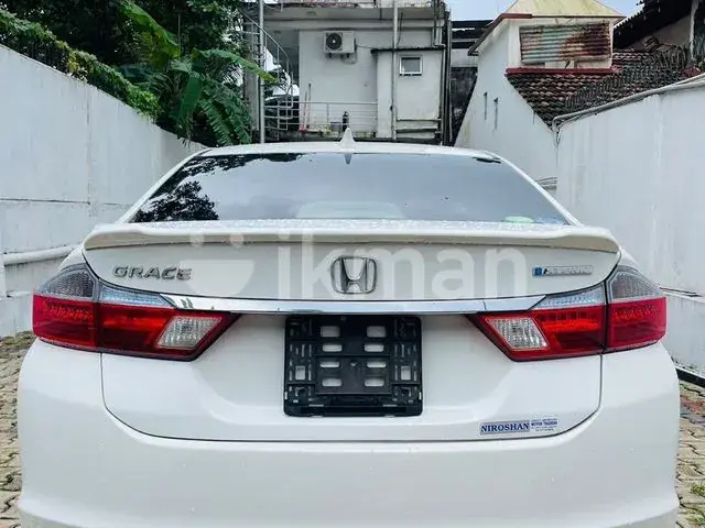 Honda Grace 2016 photo 3