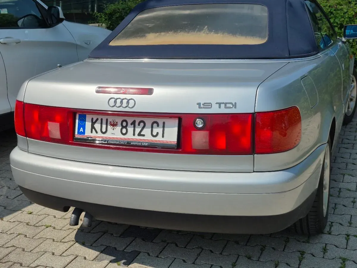 Audi 80 1999 photo 2