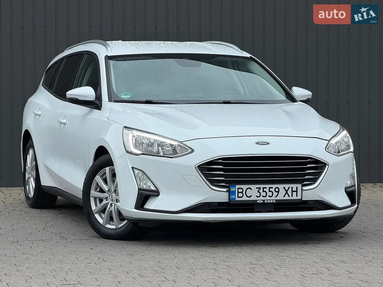 Ford Focus 2019 photo 2
