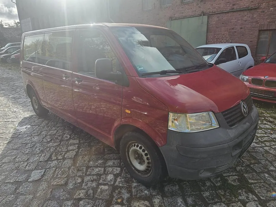 Volkswagen T5 Caravelle