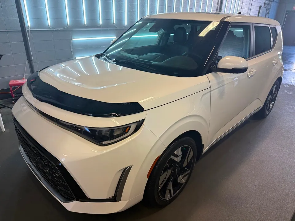 Kia Soul 2023 photo 2