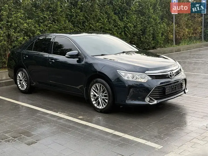 Toyota Camry 2017 photo 3