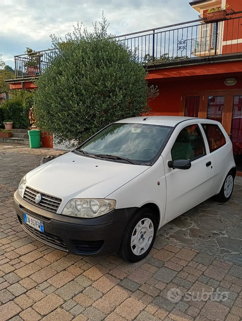 Fiat Punto 2007 photo 2