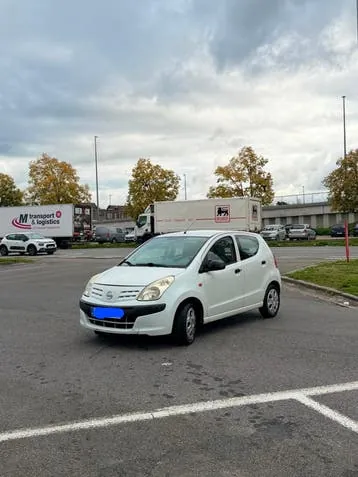Nissan Pixo