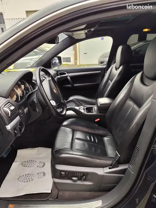 Porsche Cayenne 2009 photo 2
