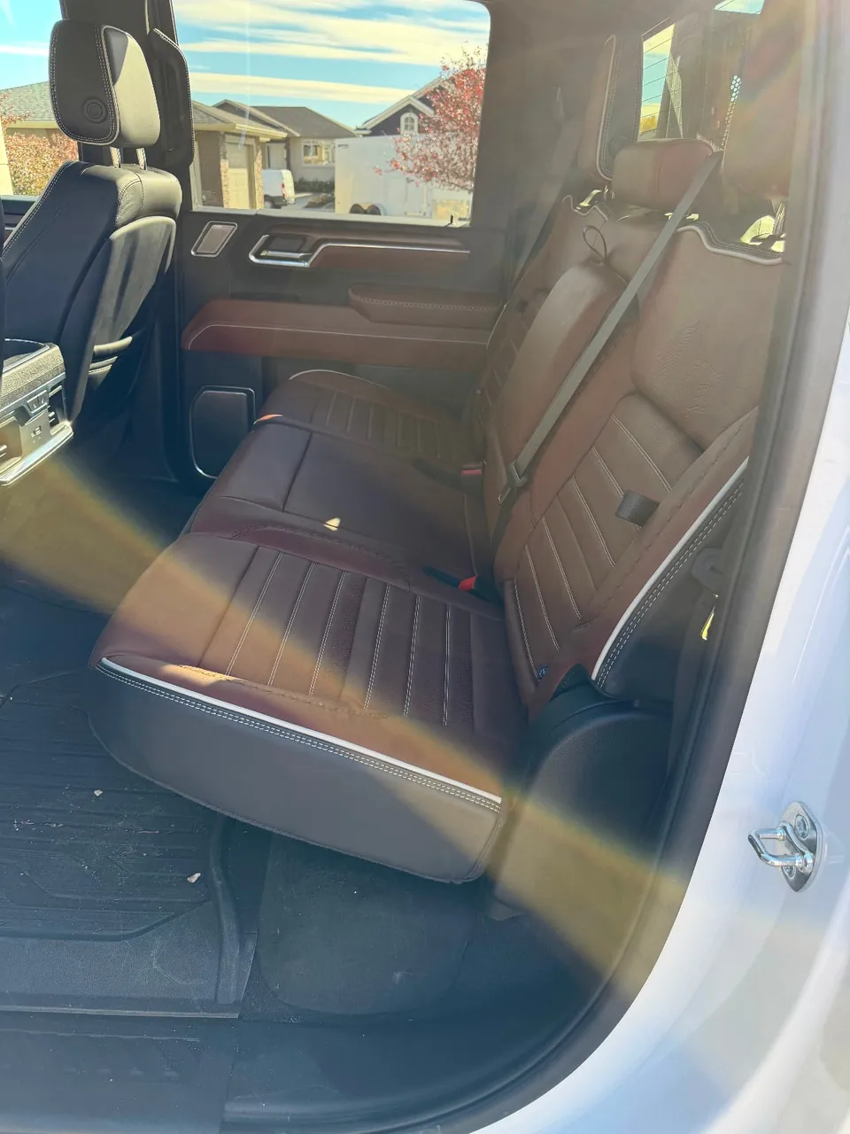 GMC Sierra 3500Hd 2025 photo 2
