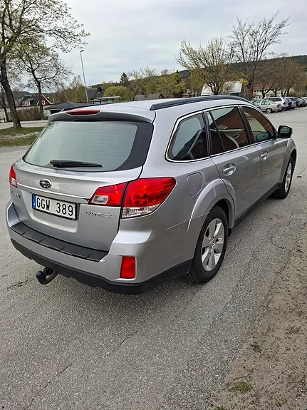 Subaru Outback 2012 photo 4