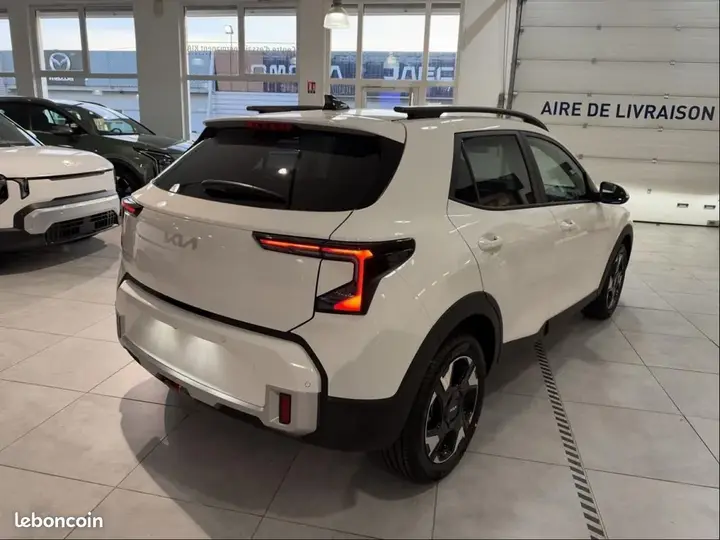 Kia Stonic 2026 photo 3