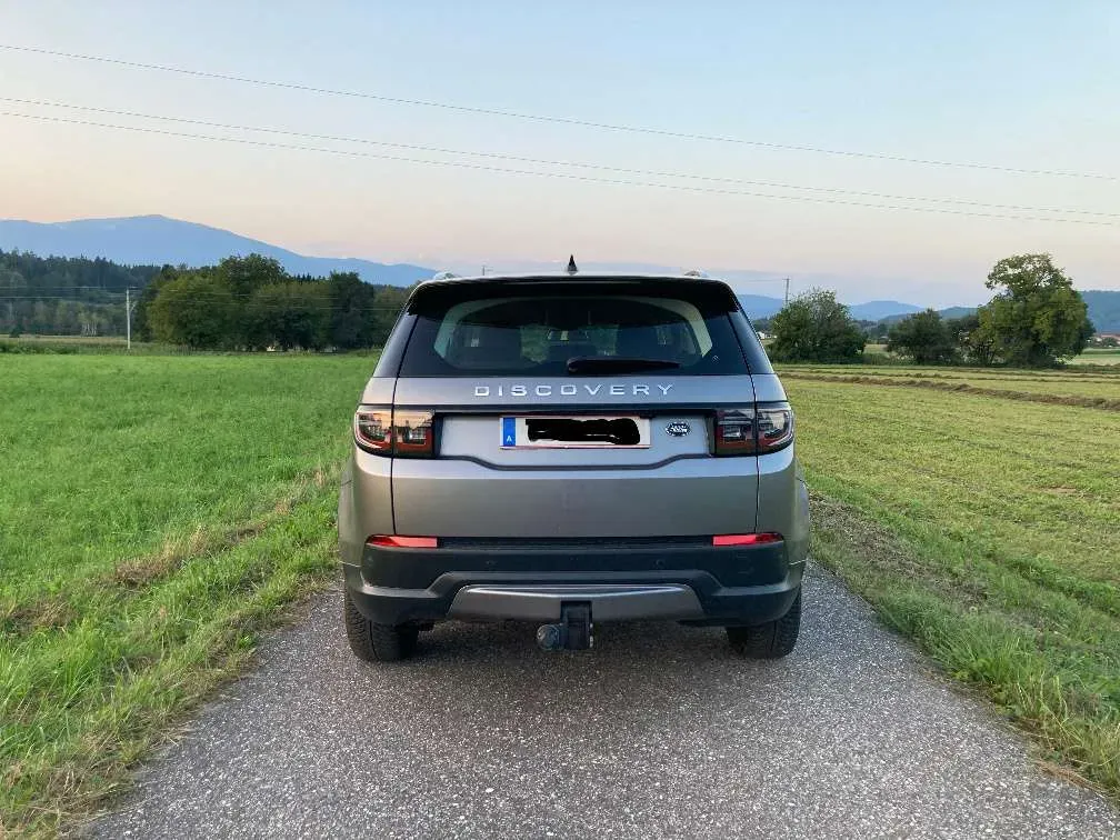Land Rover Discovery Sport 2020 photo 3