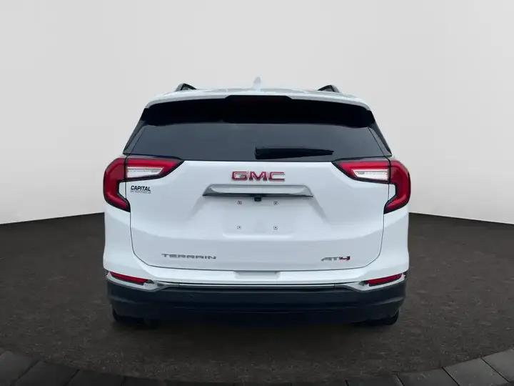 GMC Terrain 2024 photo 4