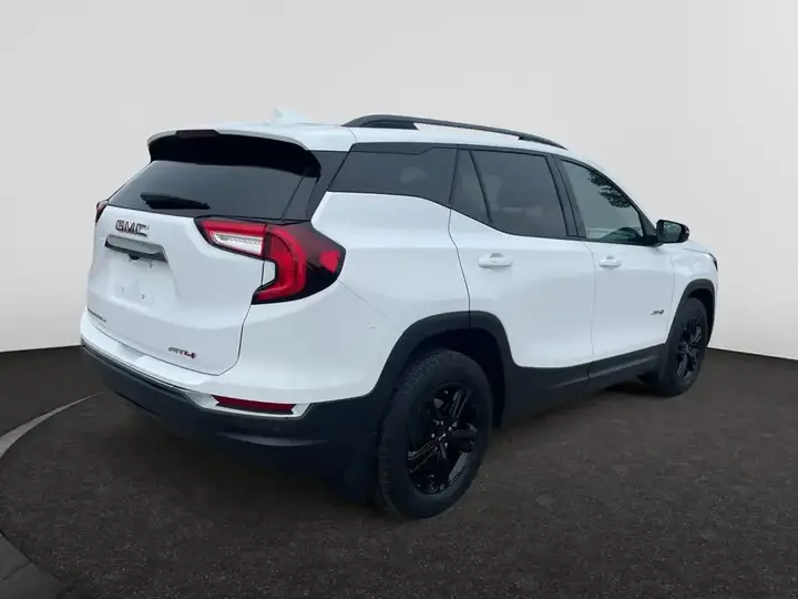 GMC Terrain 2024 photo 5