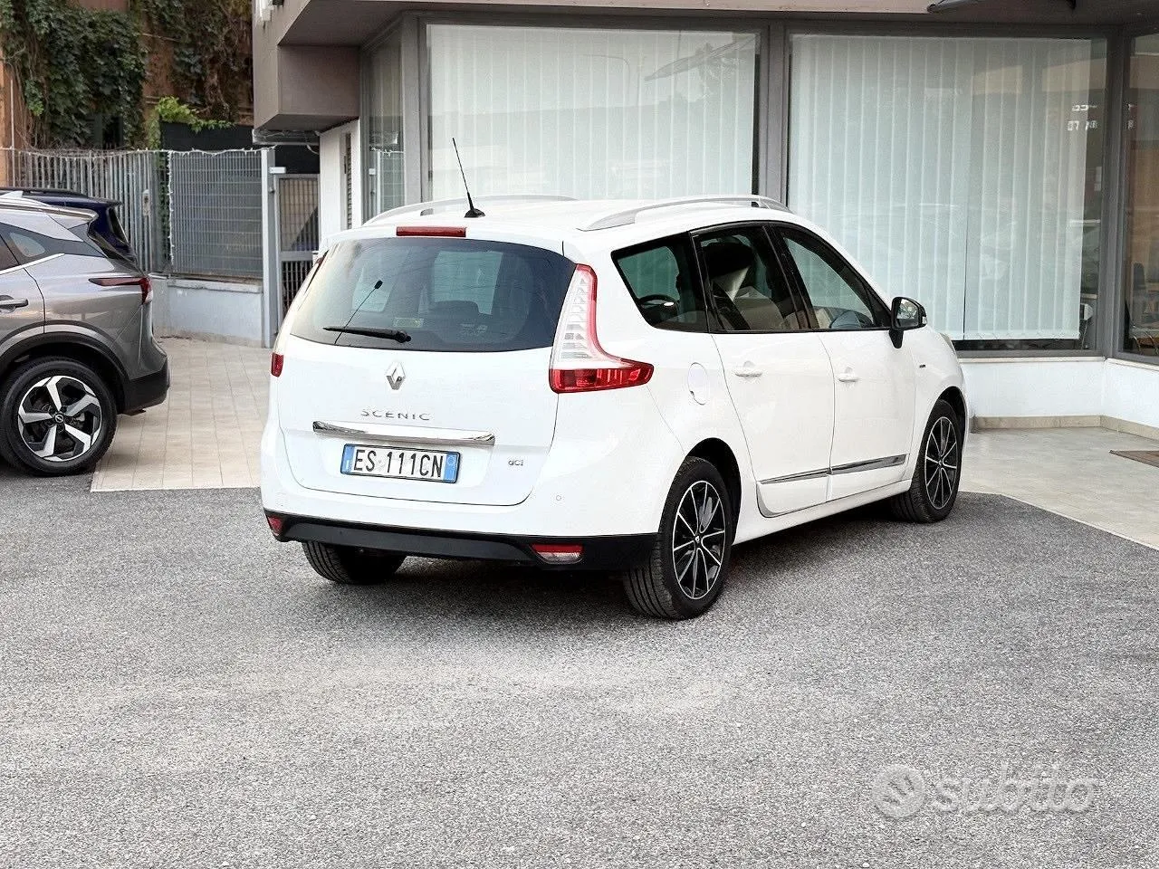 Renault Scenic 2013 photo 5