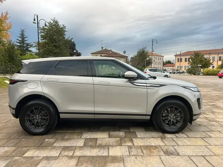 Land Rover Range Rover Evoque 2021 photo 3