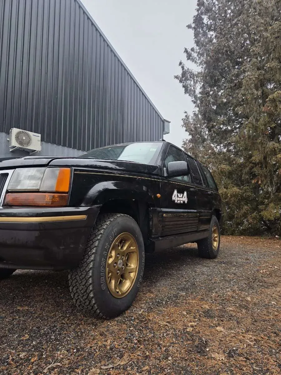 Jeep Grand Cherokee 1996 photo 2