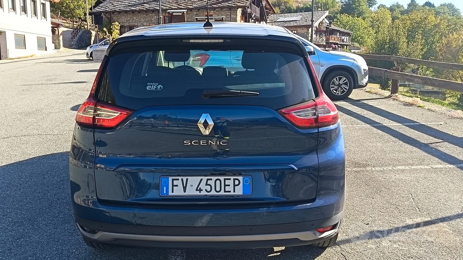 Renault Grand Scenic 2019 photo 3