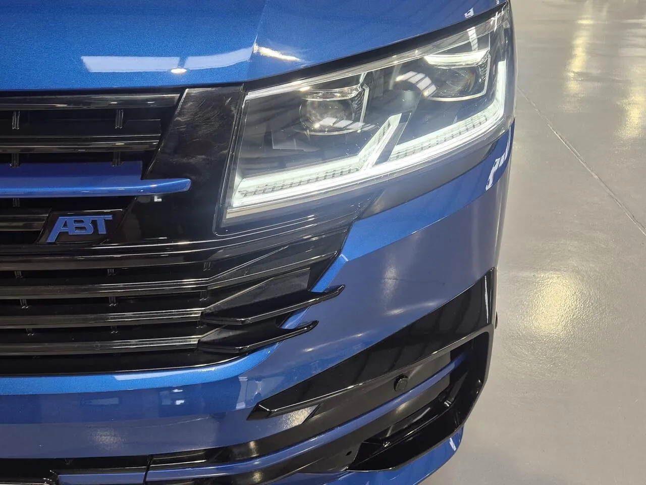 Volkswagen Caravelle 2021 photo 2