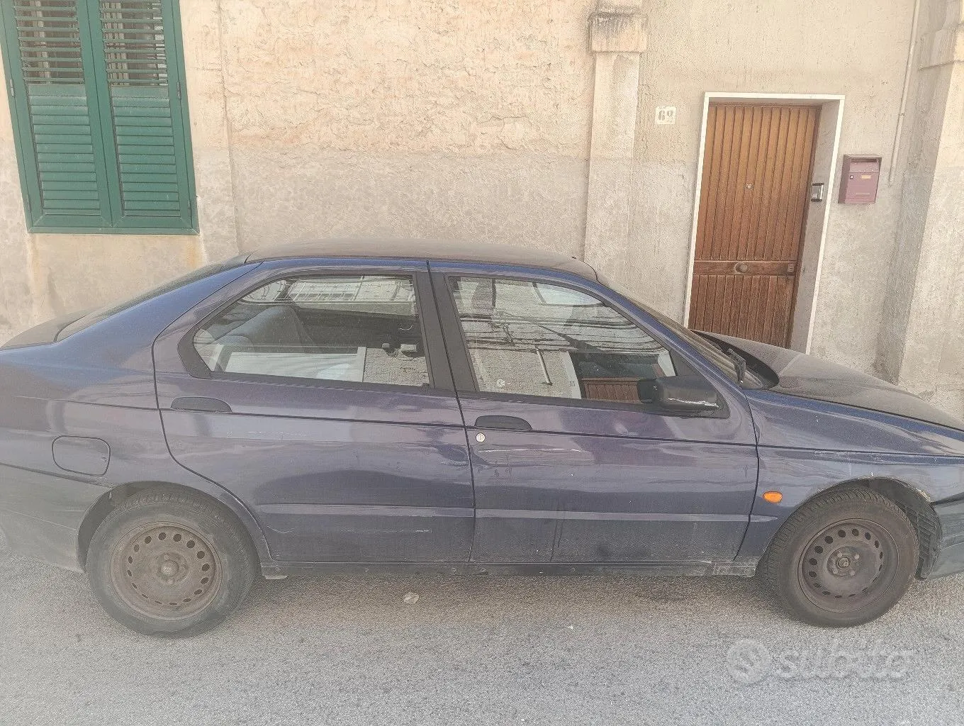 Alfa Romeo 146 1995 photo 2