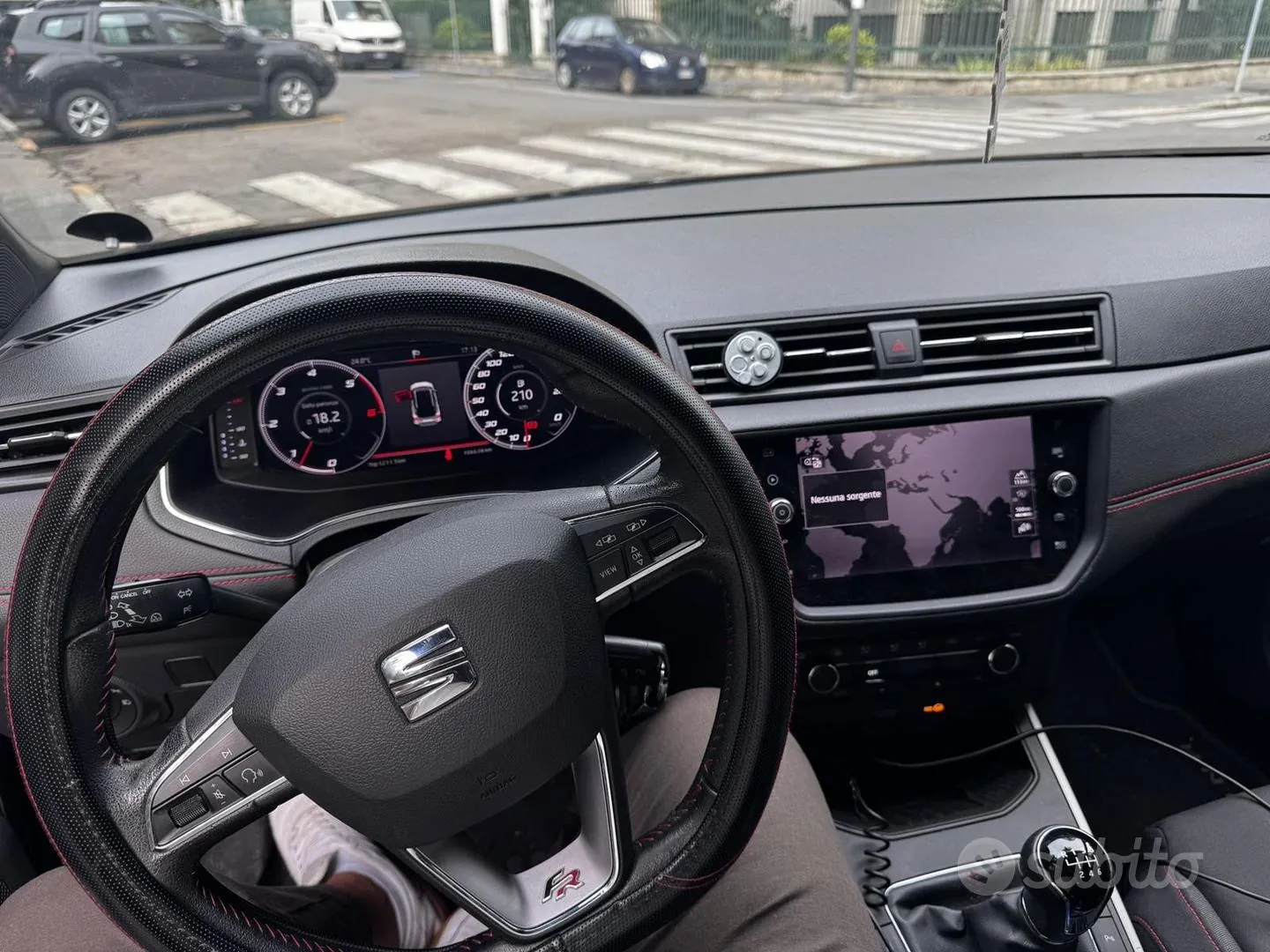 Seat Arona 2019 photo 3