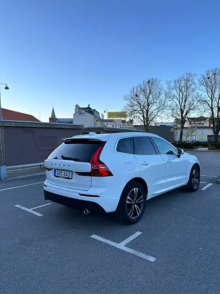 Volvo Xc60 2018 photo 2