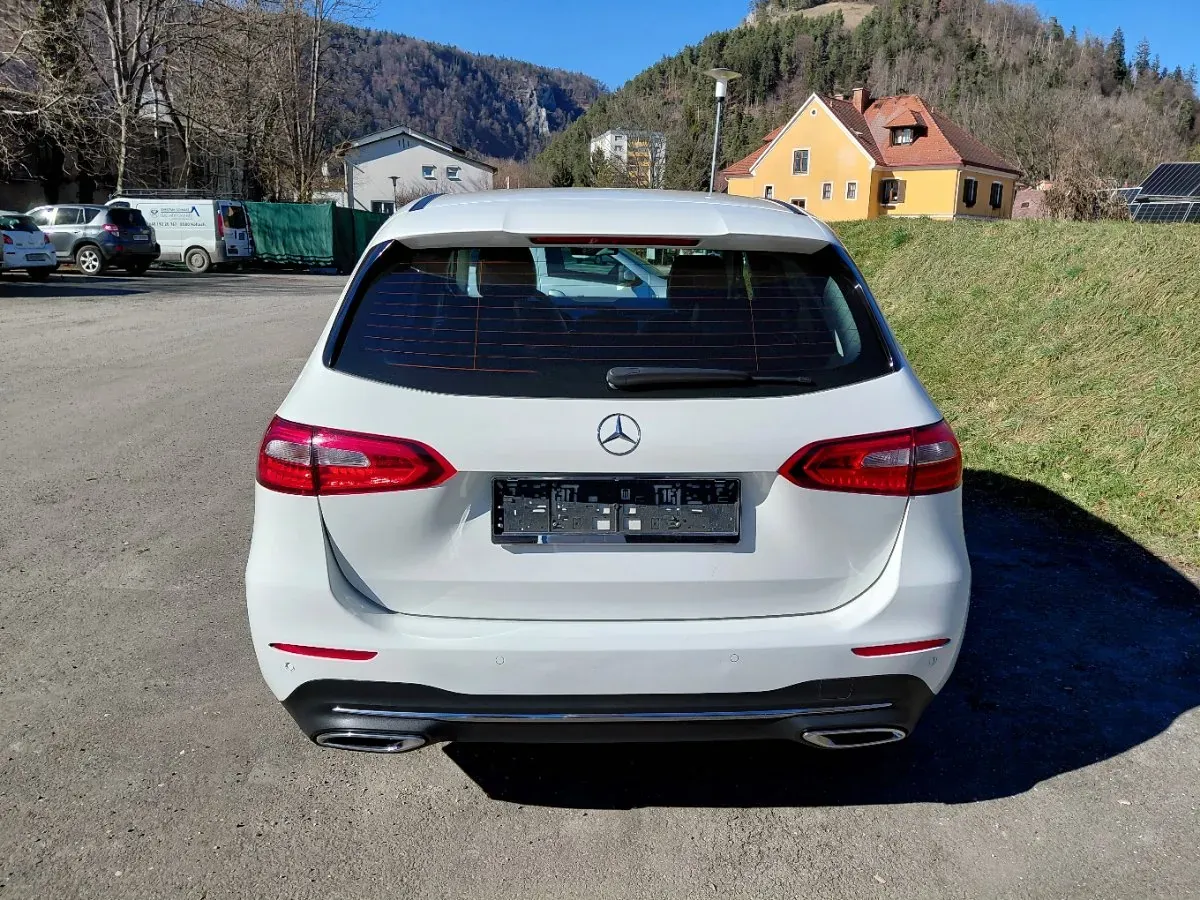 Mercedes-Benz B-Class 2019 photo 2