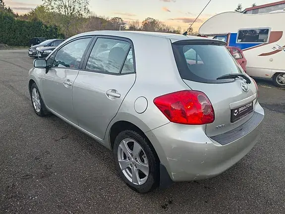 Toyota Auris 2007 photo 5