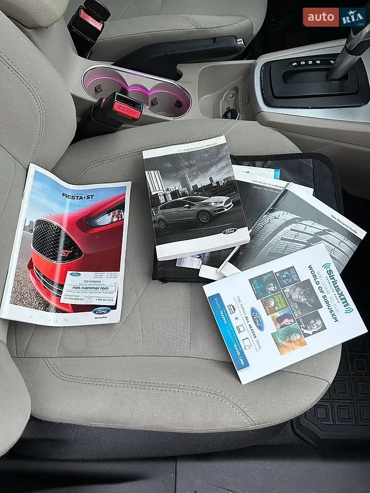 Ford Fiesta 2015 photo 2