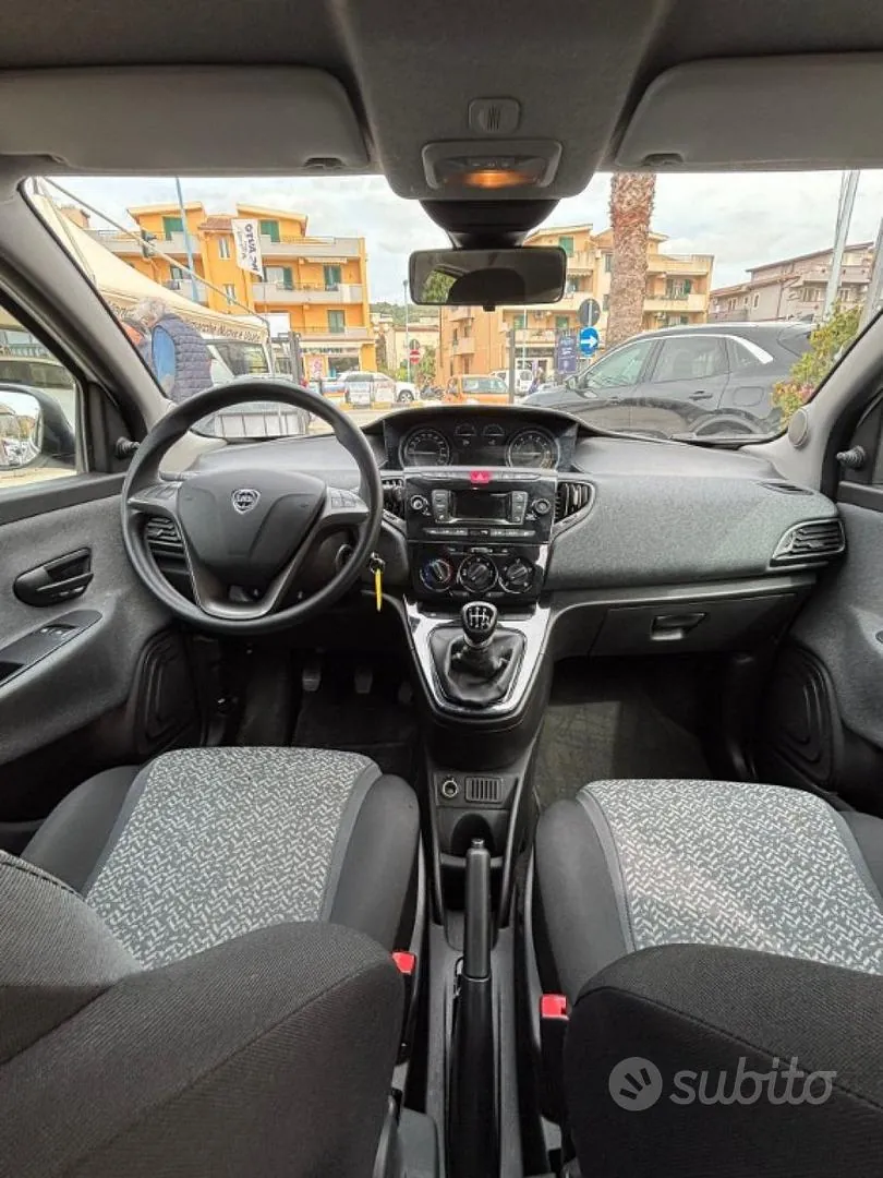 Lancia Ypsilon 2023 photo 4