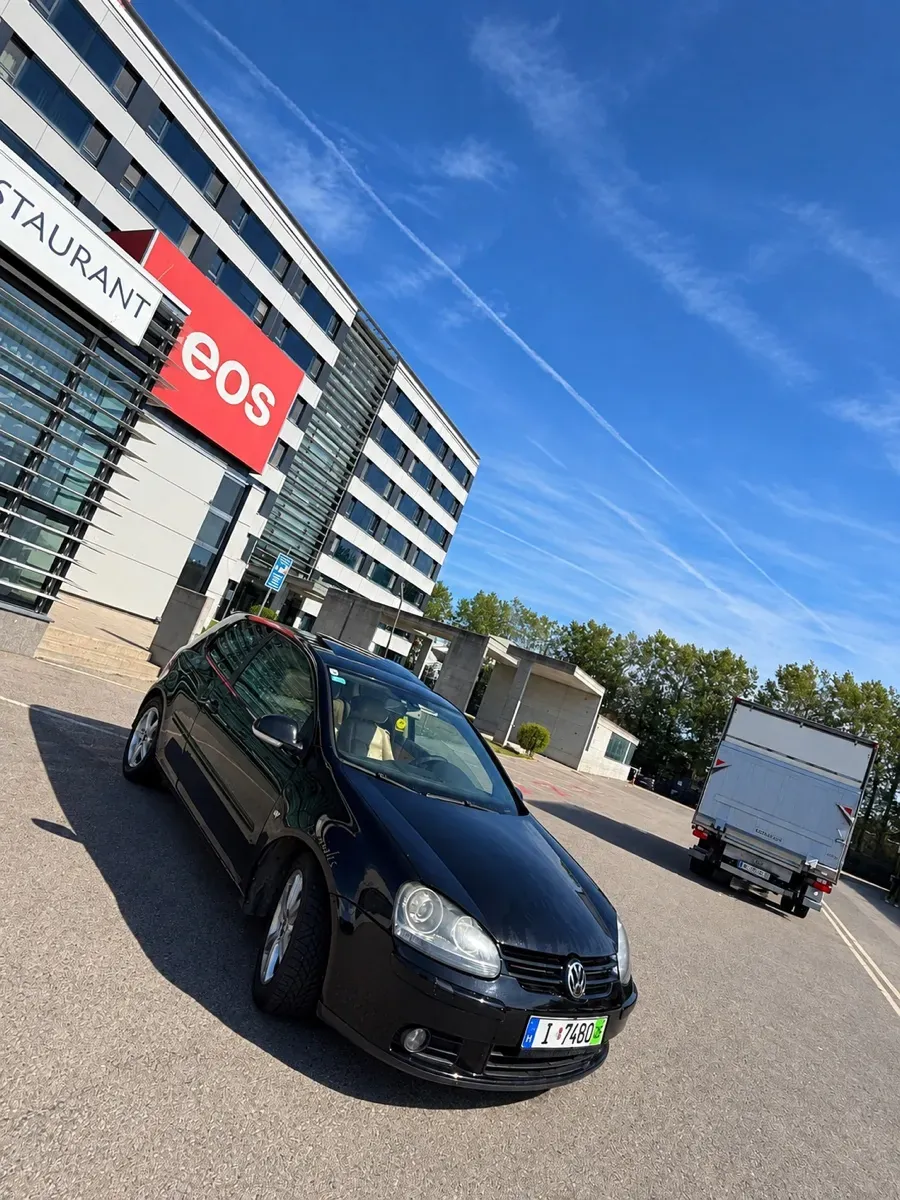 Volkswagen Golf 2004 photo 3