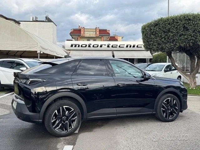 Peugeot 3008 2025 photo 4