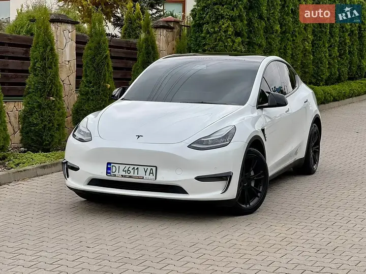 Tesla Model Y 2021 photo 2