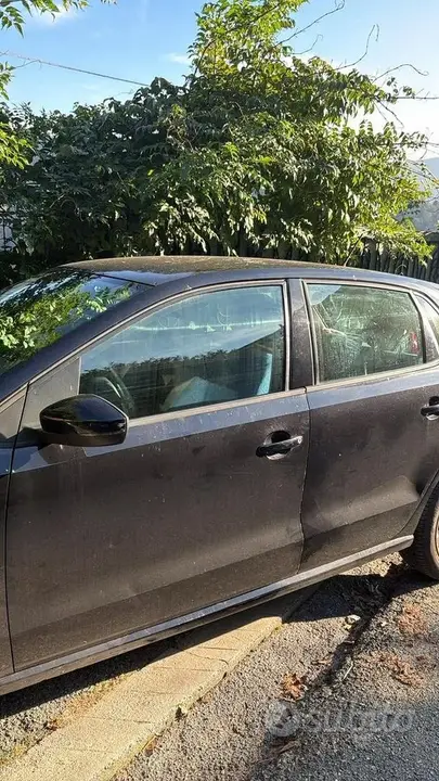 Volkswagen Polo V 2010 photo 4