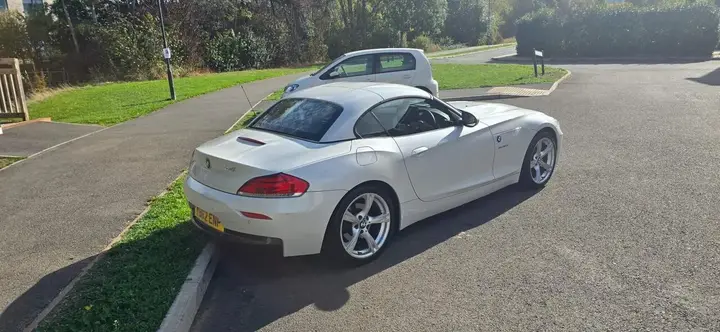 BMW Z4 2012 photo 5