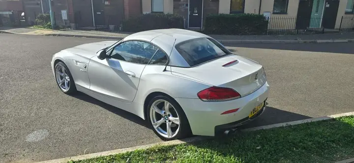 BMW Z4 2012 photo 4
