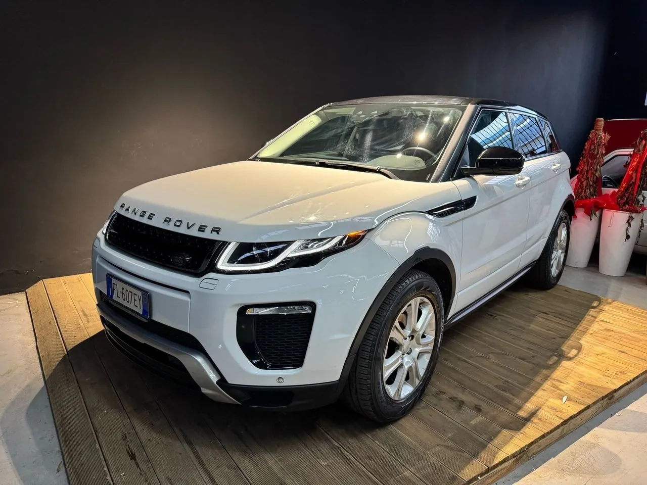Land Rover Range Rover Evoque 2017 photo 3