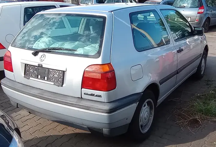 Volkswagen Golf 1992 photo 3