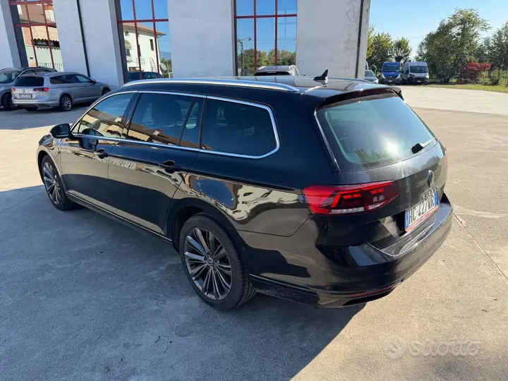 Volkswagen Passat 2023 photo 4